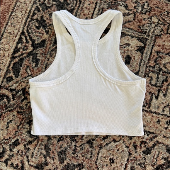 ALO Yoga Aspire Tank - Size S - Picture 3 of 3